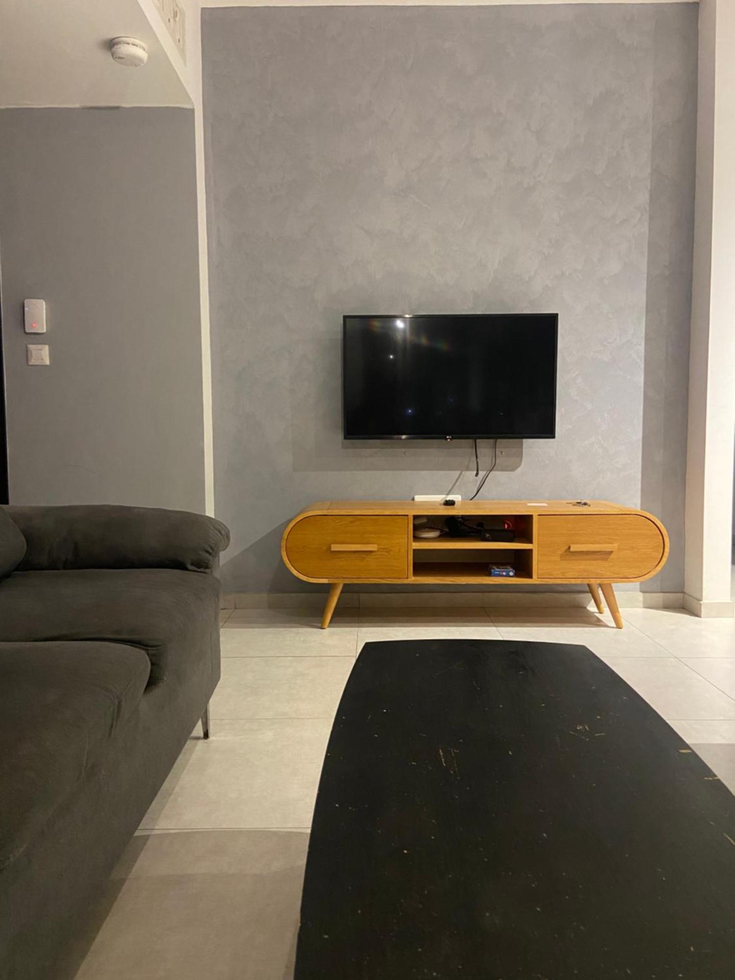 Beauty Apartment 3 Rooms Wi-Fi Netanya Bagian luar foto